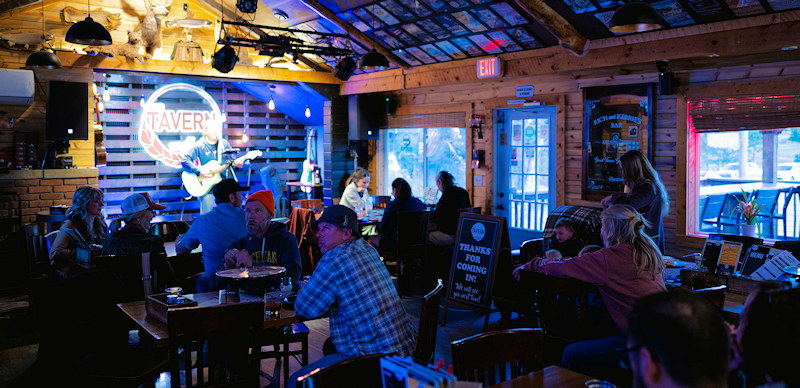 tavern-gallery-artist